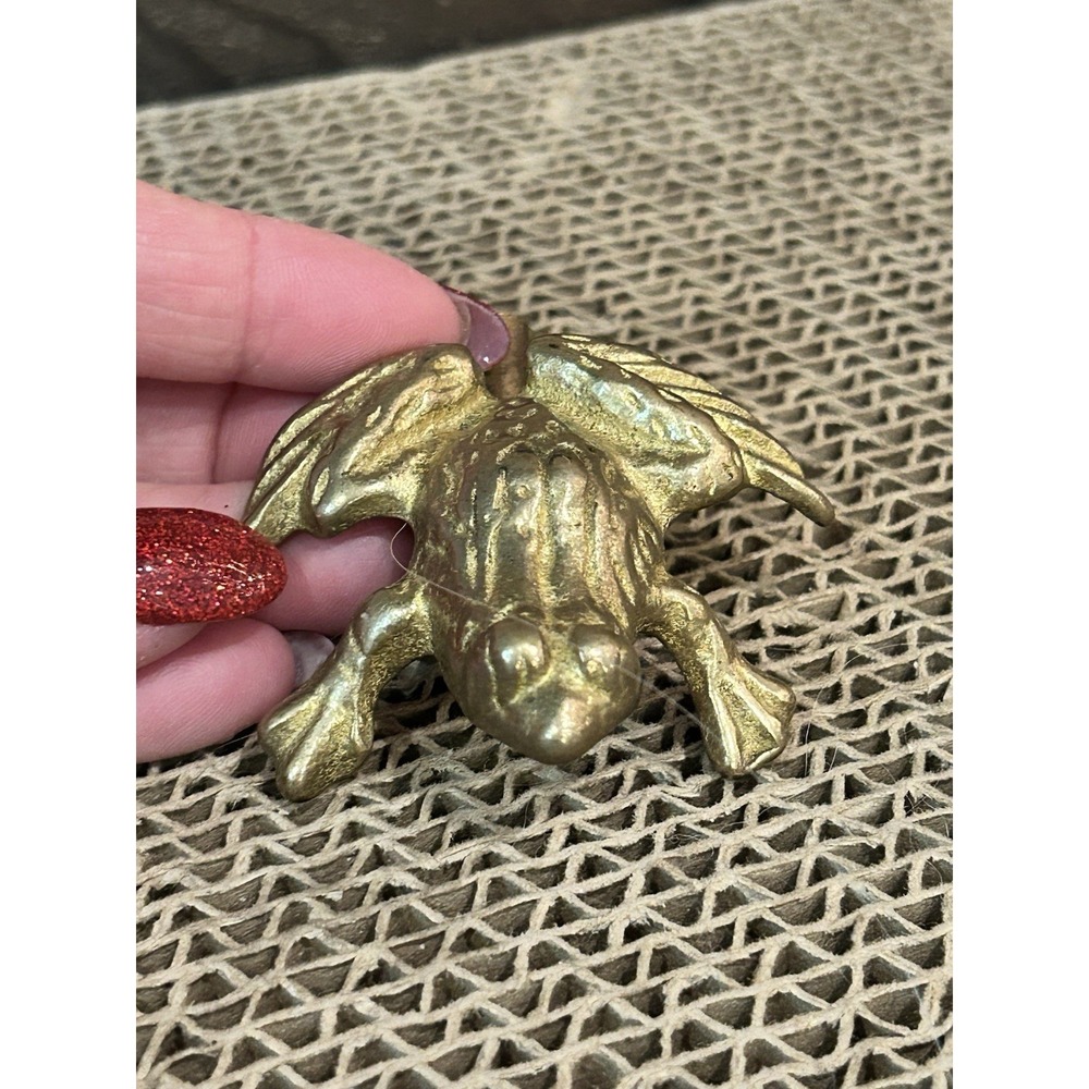 Frog Shape Antique Style Handmade Brass Door Handle Drawer Pull Wall Decor